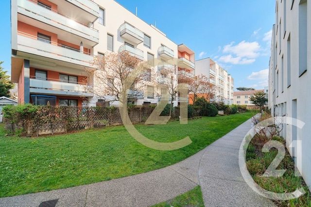 Appartement T3 à vendre - 3 pièces - 60.86 m2 - LYON - 69008 - RHONE-ALPES - Century 21 Hestia Ldi