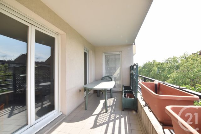 Appartement T4 à vendre - 4 pièces - 100.0 m2 - LYON - 69008 - RHONE-ALPES - Century 21 Hestia Ldi