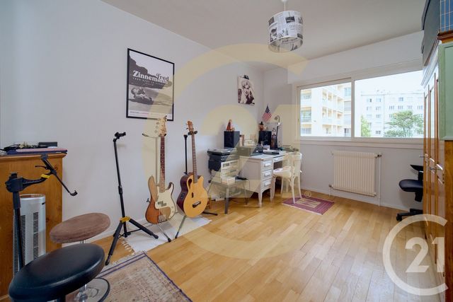 Appartement T4 à vendre - 4 pièces - 107.75 m2 - LYON - 69008 - RHONE-ALPES - Century 21 Hestia Ldi