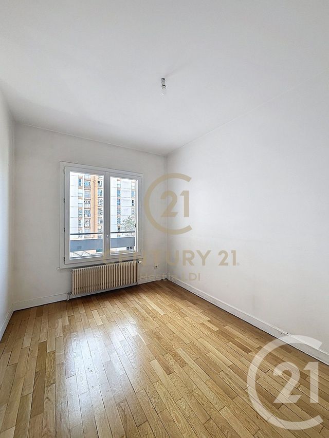Appartement F3 à vendre - 3 pièces - 57.0 m2 - LYON - 69008 - RHONE-ALPES - Century 21 Hestia Ldi