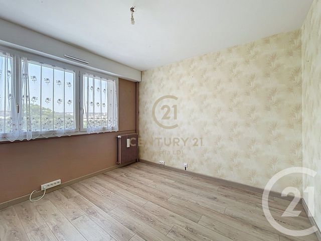 Appartement T5 à vendre - 4 pièces - 92.0 m2 - LYON - 69008 - RHONE-ALPES - Century 21 Hestia Ldi