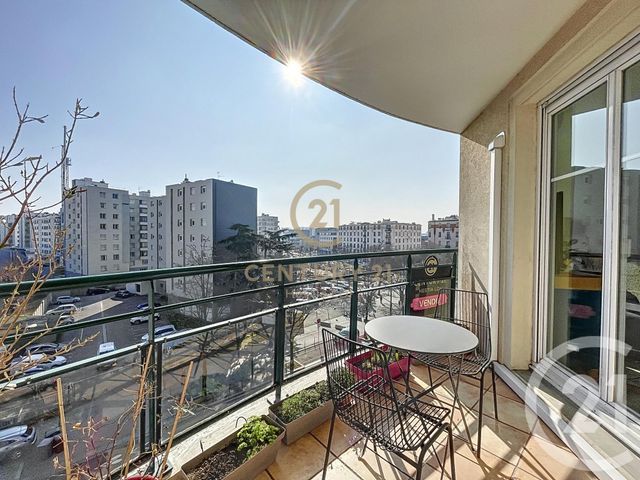 Appartement T3 à vendre - 3 pièces - 67.0 m2 - LYON - 69008 - RHONE-ALPES - Century 21 Hestia Ldi