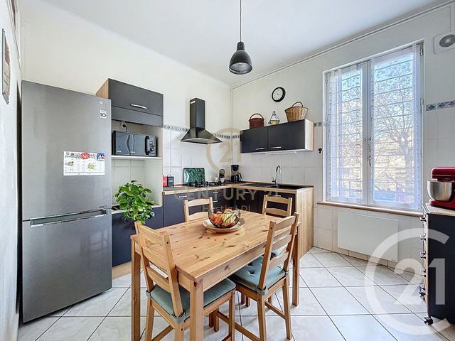 Appartement T2 à vendre - 2 pièces - 42.0 m2 - LYON - 69008 - RHONE-ALPES - Century 21 Hestia Ldi