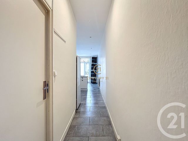 Afficher la photo en grand Appartement T2 à vendre - 2 pièces - 33.13 m2 - LYON - 69008 - RHONE-ALPES - Century 21 Hestia Ldi