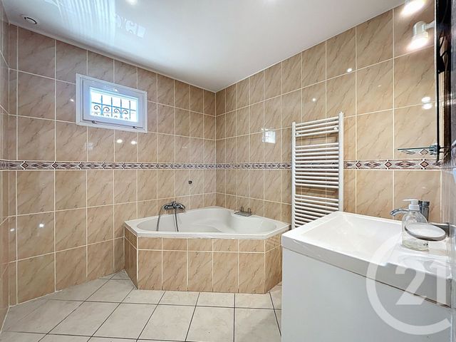 maison à vendre - 9 pièces - 172.0 m2 - ST FONS - 69 - RHONE-ALPES - Century 21 Hestia Ldi