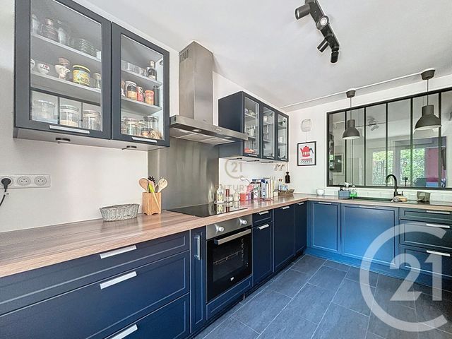 Appartement F3 à vendre - 3 pièces - 82.71 m2 - LYON - 69008 - RHONE-ALPES - Century 21 Hestia Ldi