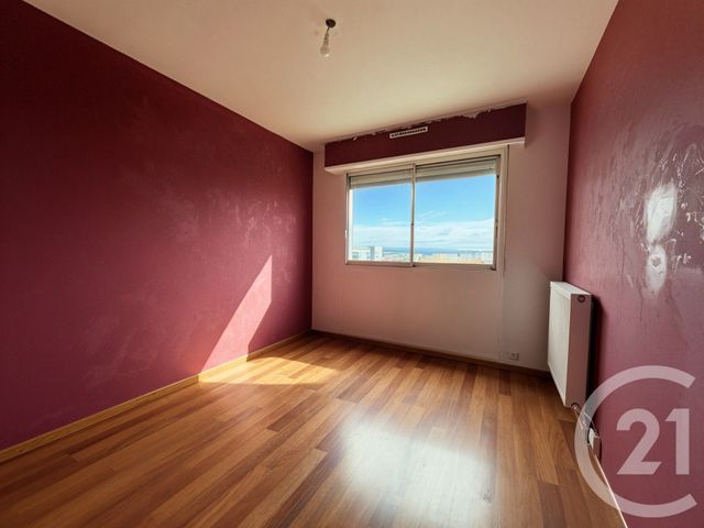 Appartement F5 à louer - 5 pièces - 97.43 m2 - VENISSIEUX - 69 - RHONE-ALPES - Century 21 Hestia Ldi