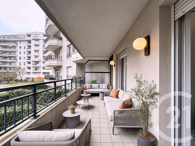 Appartement F5 à vendre - 5 pièces - 110.0 m2 - LYON - 69003 - RHONE-ALPES - Century 21 Hestia Ldi