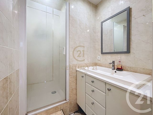 Appartement T4 à vendre - 4 pièces - 79.47 m2 - VENISSIEUX - 69 - RHONE-ALPES - Century 21 Hestia Ldi