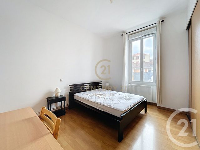 Appartement T4 à vendre - 4 pièces - 79.47 m2 - VENISSIEUX - 69 - RHONE-ALPES - Century 21 Hestia Ldi