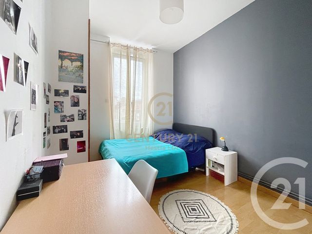 Appartement T4 à vendre - 4 pièces - 79.47 m2 - VENISSIEUX - 69 - RHONE-ALPES - Century 21 Hestia Ldi