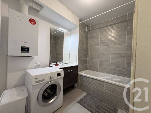 Appartement F3 à louer - 3 pièces - 65.51 m2 - GIVORS - 69 - RHONE-ALPES - Century 21 Hestia Ldi