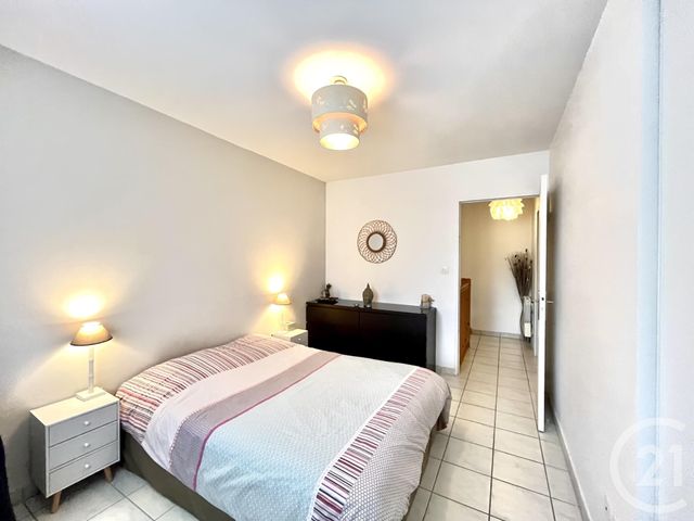 Appartement T3 à vendre - 3 pièces - 68.0 m2 - VILLEURBANNE - 69 - RHONE-ALPES - Century 21 Hestia Ldi