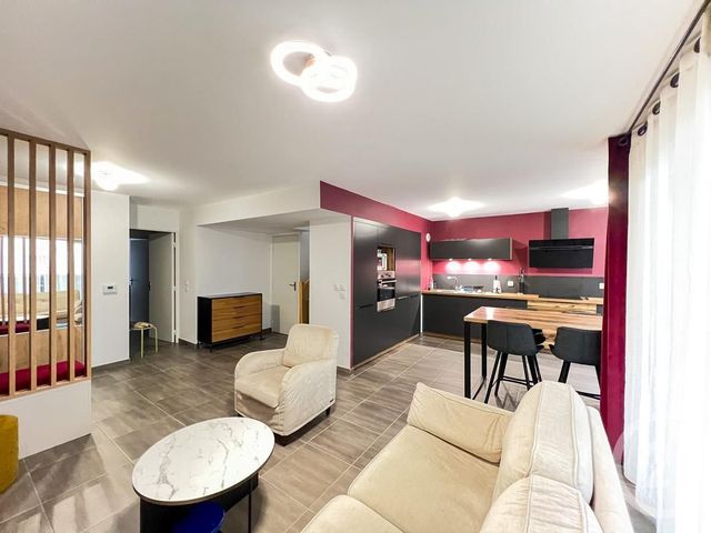 Afficher la photo en grand Appartement T4 à vendre - 4 pièces - 84.62 m2 - LYON - 69003 - RHONE-ALPES - Century 21 Hestia Ldi