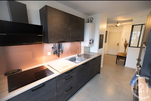 Appartement F3 à vendre - 3 pièces - 66.0 m2 - LYON - 69008 - RHONE-ALPES - Century 21 Hestia Ldi