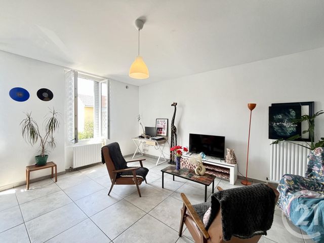 Appartement T3 à vendre - 3 pièces - 67.52 m2 - VILLEURBANNE - 69 - RHONE-ALPES - Century 21 Hestia Ldi