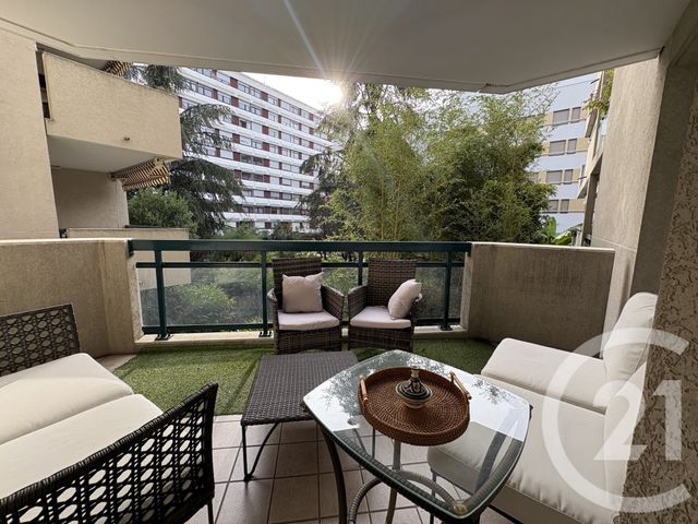 Appartement F2 à louer - 2 pièces - 52.35 m2 - LYON - 69003 - RHONE-ALPES - Century 21 Hestia Ldi