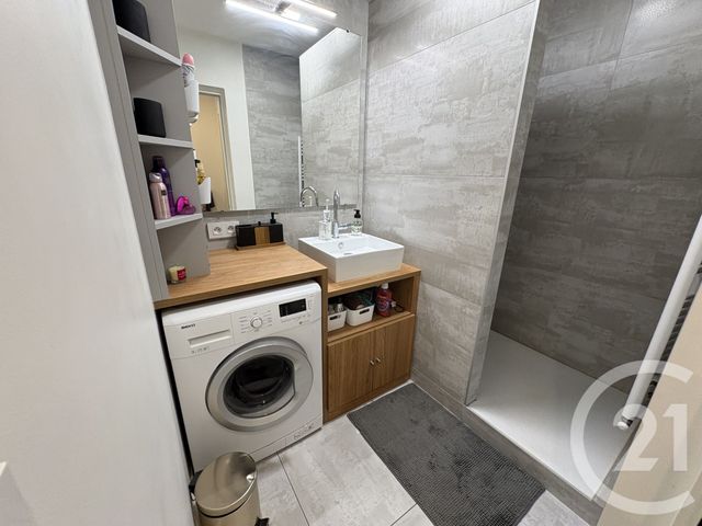 Appartement F2 à louer - 2 pièces - 52.35 m2 - LYON - 69003 - RHONE-ALPES - Century 21 Hestia Ldi