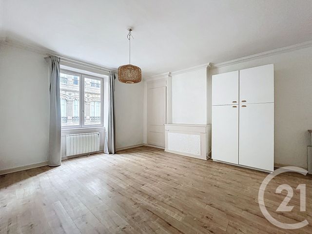 Appartement T5 à vendre - 4 pièces - 74.0 m2 - LYON - 69003 - RHONE-ALPES - Century 21 Hestia Ldi