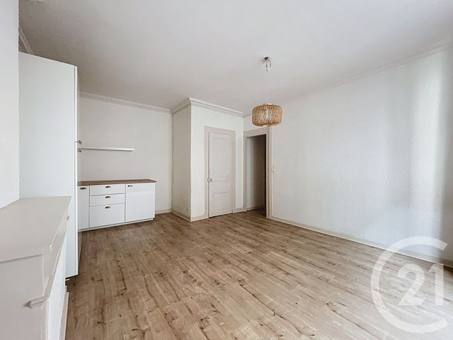 Appartement T5 à vendre - 4 pièces - 74.0 m2 - LYON - 69003 - RHONE-ALPES - Century 21 Hestia Ldi