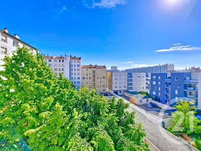 Appartement T3 à vendre - 3 pièces - 54.03 m2 - VENISSIEUX - 69 - RHONE-ALPES - Century 21 Hestia Ldi