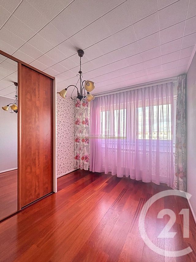 Afficher la photo en grand Appartement F4 à vendre - 4 pièces - 78.4 m2 - LYON - 69007 - RHONE-ALPES - Century 21 Hestia Ldi