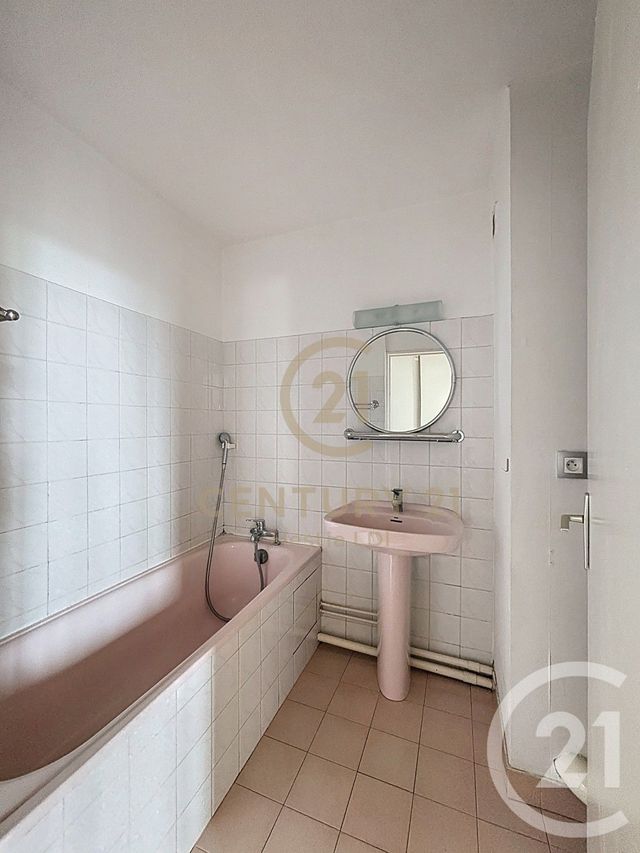 Appartement F1 à vendre - 1 pièce - 30.0 m2 - LYON - 69008 - RHONE-ALPES - Century 21 Hestia Ldi