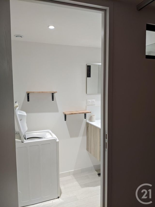 Appartement T2 à louer - 2 pièces - 51.38 m2 - LYON - 69002 - RHONE-ALPES - Century 21 Hestia Ldi