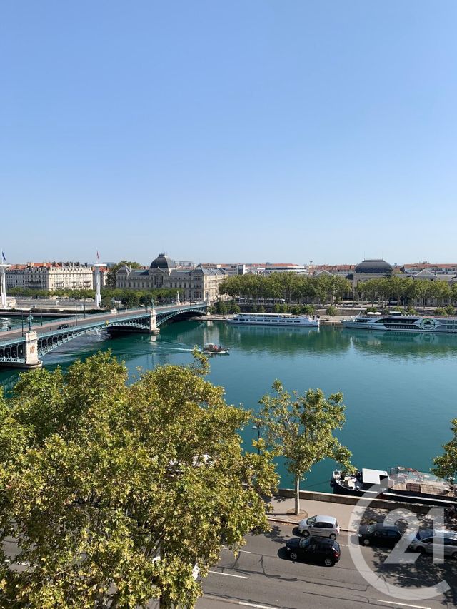 Appartement T2 à louer - 2 pièces - 51.38 m2 - LYON - 69002 - RHONE-ALPES - Century 21 Hestia Ldi