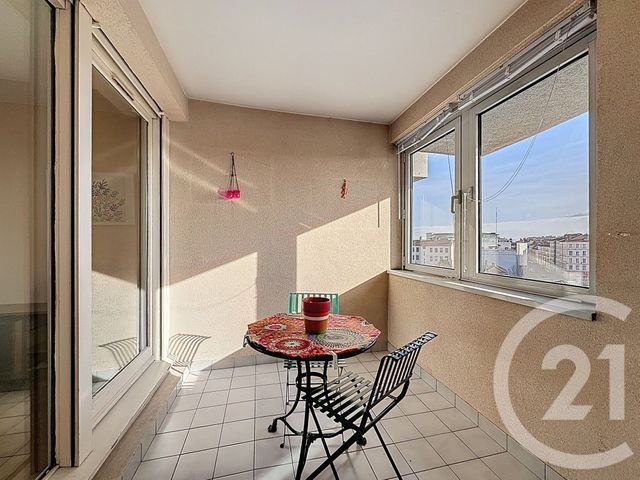 Appartement F4 à louer - 4 pièces - 110.81 m2 - LYON - 69004 - RHONE-ALPES - Century 21 Hestia Ldi