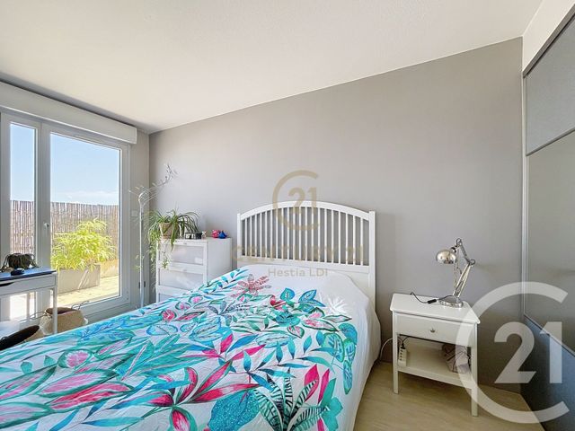 Afficher la photo en grand Appartement T5 à vendre - 4 pièces - 106.0 m2 - LYON - 69008 - RHONE-ALPES - Century 21 Hestia Ldi