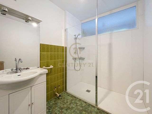 Appartement F5 à vendre - 5 pièces - 119.61 m2 - VILLEURBANNE - 69 - RHONE-ALPES - Century 21 Hestia Ldi