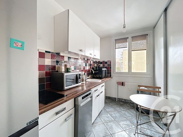 Appartement à vendre - 2 pièces - 48.0 m2 - LYON - 69008 - RHONE-ALPES - Century 21 Hestia Ldi