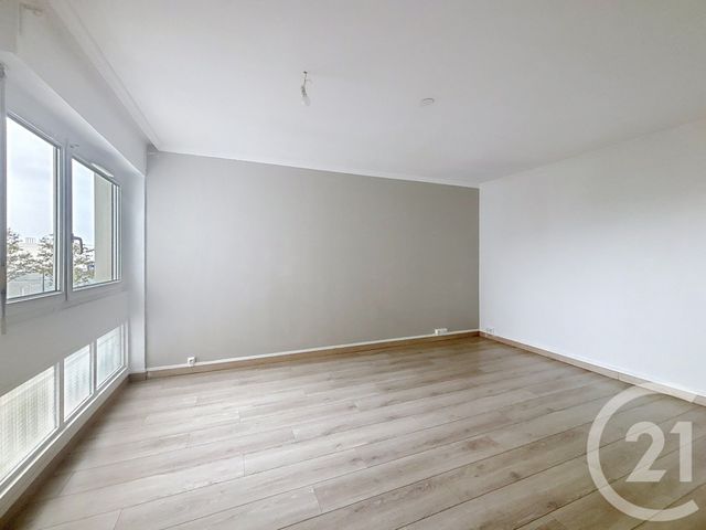 Appartement à vendre - 4 pièces - 78.41 m2 - DECINES CHARPIEU - 69 - RHONE-ALPES - Century 21 Hestia Ldi