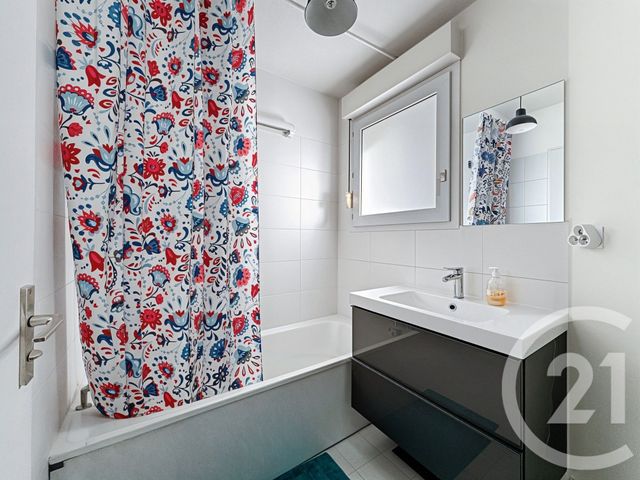 Appartement F2 à louer - 2 pièces - 57.14 m2 - LYON - 69008 - RHONE-ALPES - Century 21 Hestia Ldi