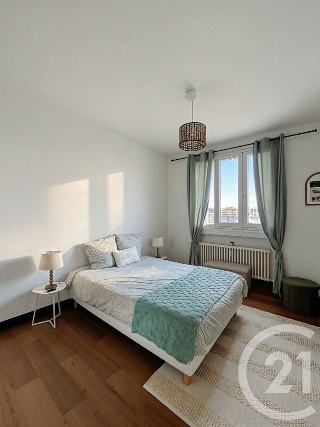 Appartement F2 à vendre - 2 pièces - 53.0 m2 - LYON - 69008 - RHONE-ALPES - Century 21 Hestia Ldi