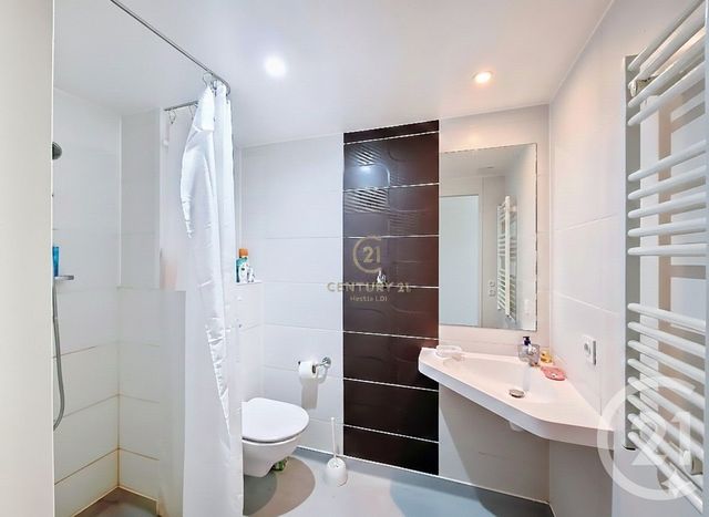 Appartement Studio à vendre - 1 pièce - 19.7 m2 - LYON - 69007 - RHONE-ALPES - Century 21 Hestia Ldi