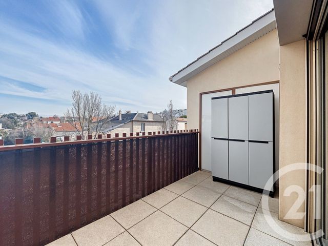 Appartement à vendre - 2 pièces - 42.0 m2 - ST PRIEST - 69 - RHONE-ALPES - Century 21 Hestia Ldi