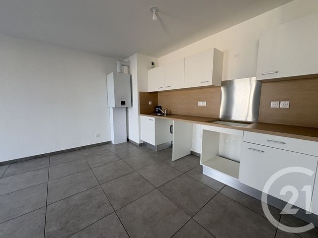 Appartement F4 à louer - 4 pièces - 83.5 m2 - LYON - 69008 - RHONE-ALPES - Century 21 Hestia Ldi