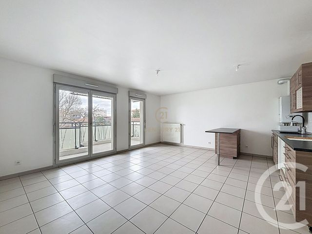 Appartement F3 à vendre - 3 pièces - 70.0 m2 - DECINES CHARPIEU - 69 - RHONE-ALPES - Century 21 Hestia Ldi