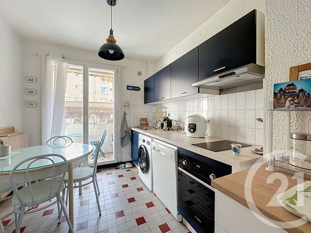 Appartement à vendre - 4 pièces - 75.0 m2 - LYON - 69008 - RHONE-ALPES - Century 21 Hestia Ldi
