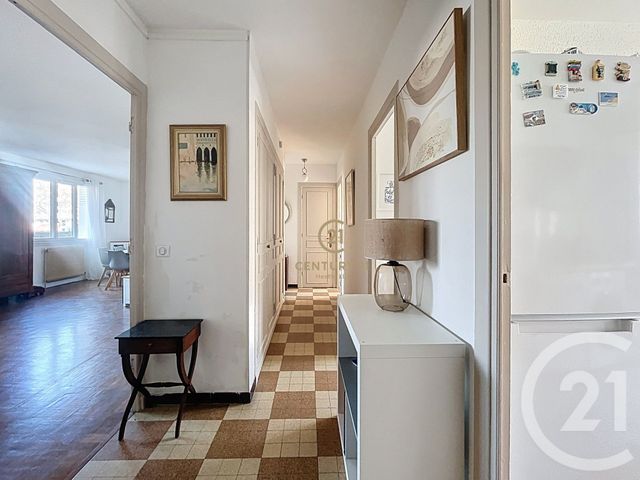 Appartement à vendre - 4 pièces - 75.0 m2 - LYON - 69008 - RHONE-ALPES - Century 21 Hestia Ldi