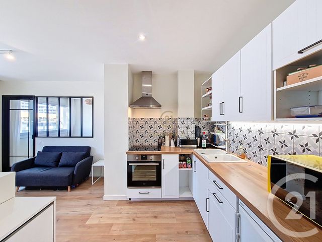 Appartement T2 à vendre - 2 pièces - 31.34 m2 - LYON - 69008 - RHONE-ALPES - Century 21 Hestia Ldi