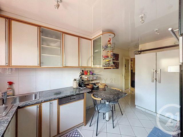 Appartement T4 à vendre - 4 pièces - 109.94 m2 - LYON - 69004 - RHONE-ALPES - Century 21 Hestia Ldi