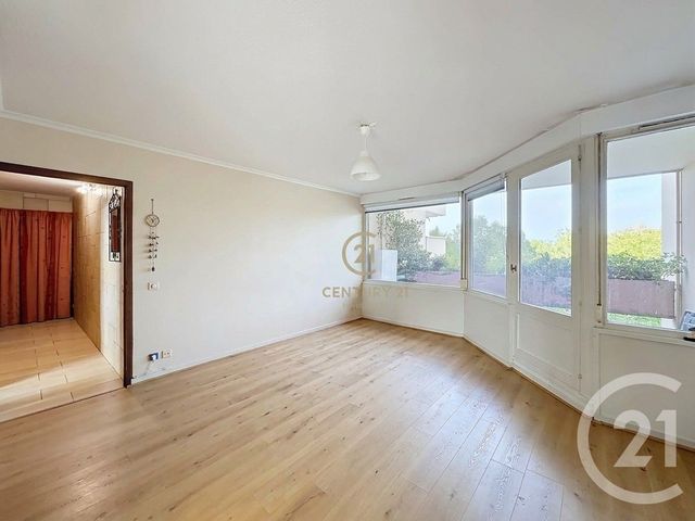 Appartement F2 bis à vendre - 2 pièces - 62.39 m2 - VAULX EN VELIN - 69 - RHONE-ALPES - Century 21 Hestia Ldi