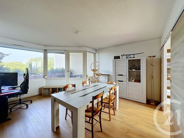 Appartement F2 bis à vendre - 2 pièces - 62.39 m2 - VAULX EN VELIN - 69 - RHONE-ALPES - Century 21 Hestia Ldi
