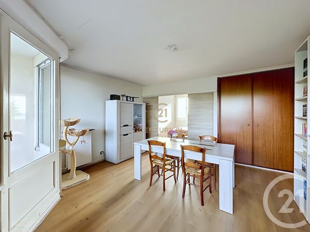 Appartement F2 bis à vendre - 2 pièces - 62.39 m2 - VAULX EN VELIN - 69 - RHONE-ALPES - Century 21 Hestia Ldi