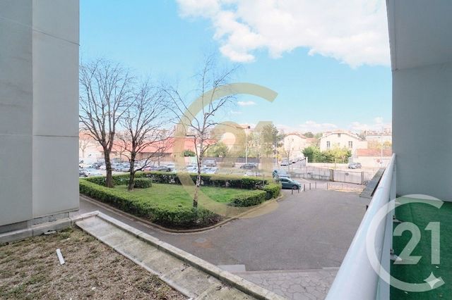 Appartement T4 à vendre - 4 pièces - 97.81 m2 - LYON - 69008 - RHONE-ALPES - Century 21 Hestia Ldi