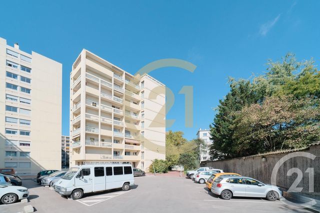 Appartement T3 à vendre - 3 pièces - 84.79 m2 - LYON - 69008 - RHONE-ALPES - Century 21 Hestia Ldi