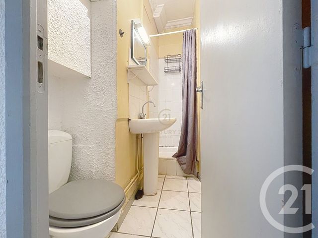 Appartement T2 à vendre - 2 pièces - 30.67 m2 - LYON - 69003 - RHONE-ALPES - Century 21 Hestia Ldi